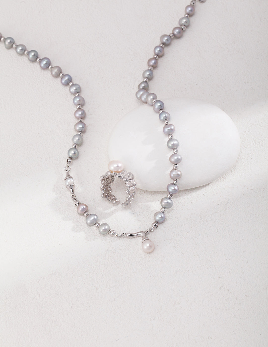 Silver Luster Pearl Necklace