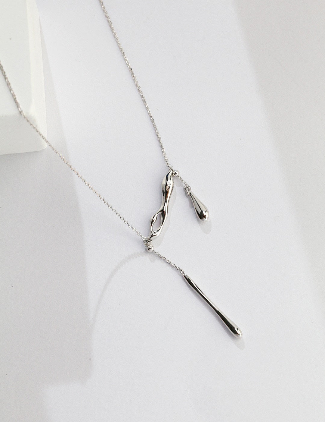 Flowing Drop Necklace