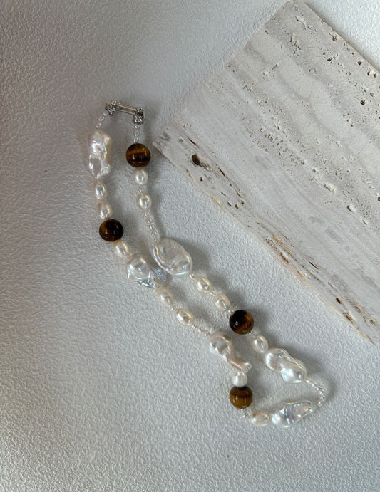 White Elegance Baroque Pearl & Amber Necklace - ALEART