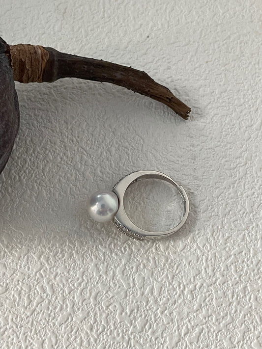 White Pearl Ring - ALEART