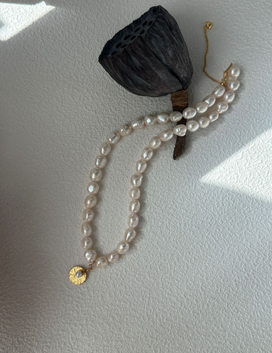 French Chic Pearl Necklace with 18K Gold-Plated Pendant Charm