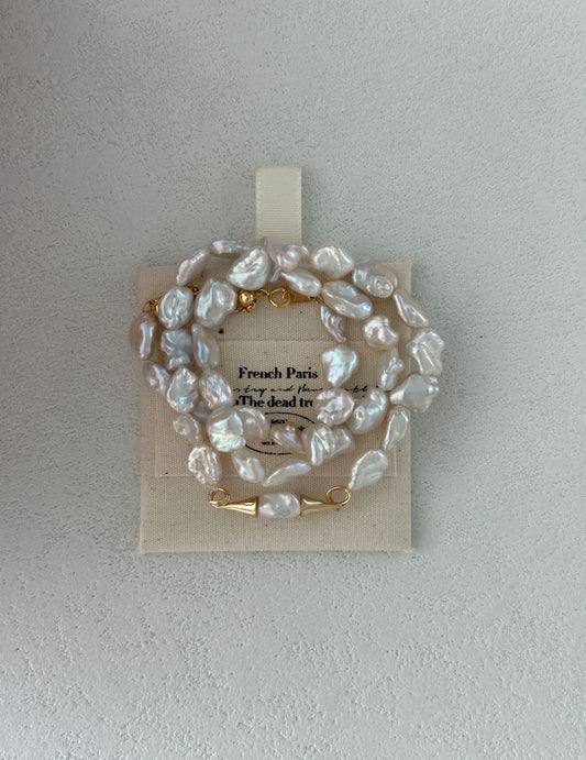 Gleaming Pearl Necklace - ALEART